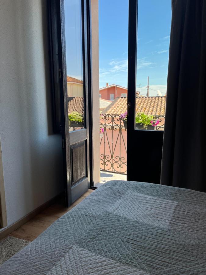 Is Scabas Guestrooms Solarussa Exterior photo