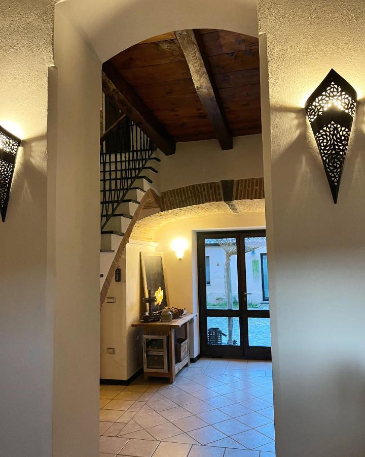 Is Scabas Guestrooms Solarussa Exterior photo